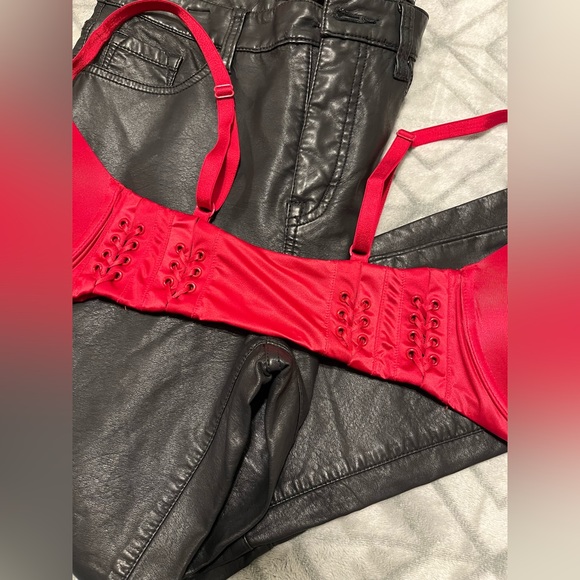 Victoria’s Secret red lace back bra - Picture 2 of 5